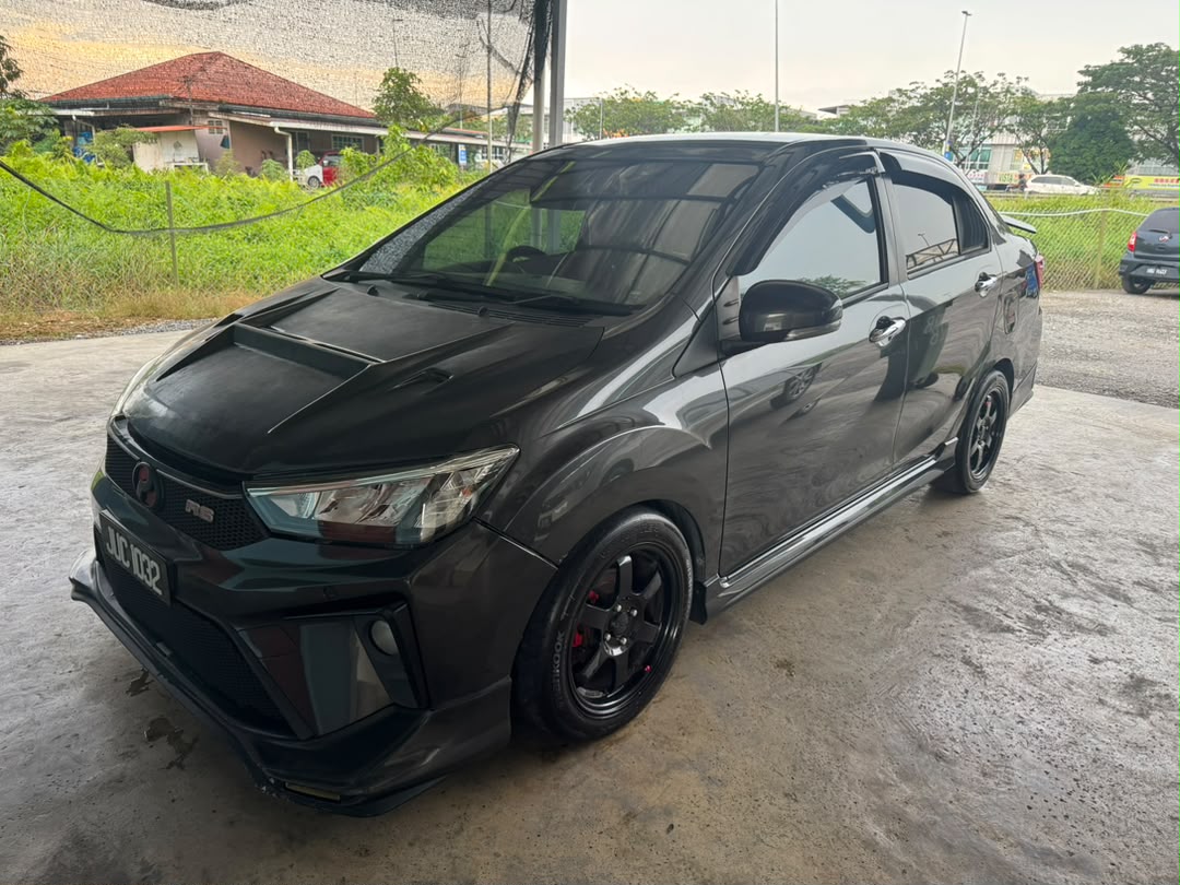 2020 PERODUA BEZZA 1.3 PREMIUM X terpakai untuk dijual di Kuching, Sarawak