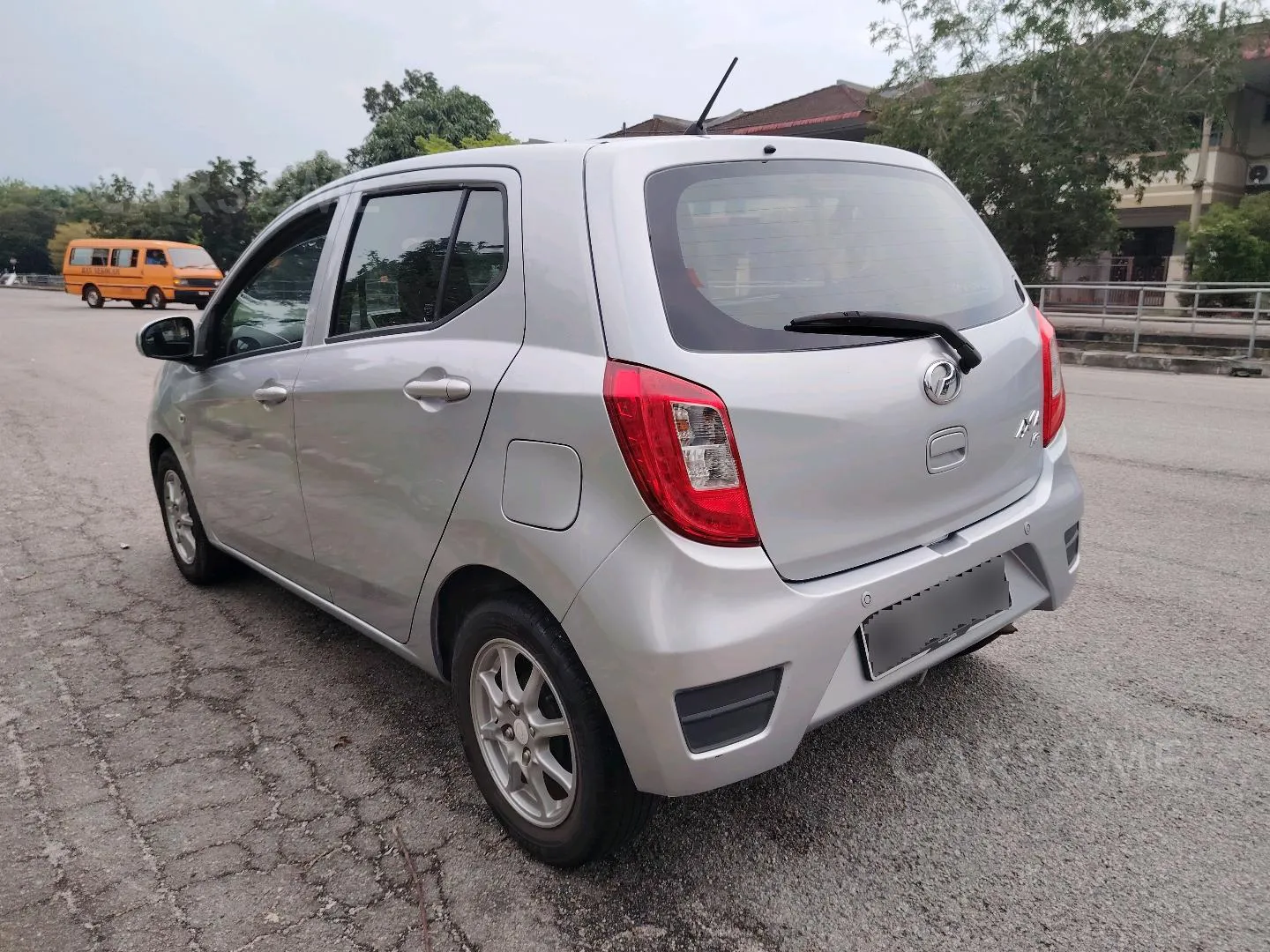 2017 PERODUA AXIA 1.0 G — gambar 4