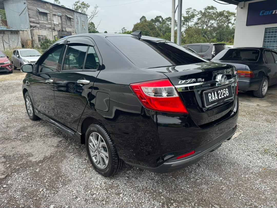 2018 PERODUA BEZZA 1.3 ADVANCE — gambar 3