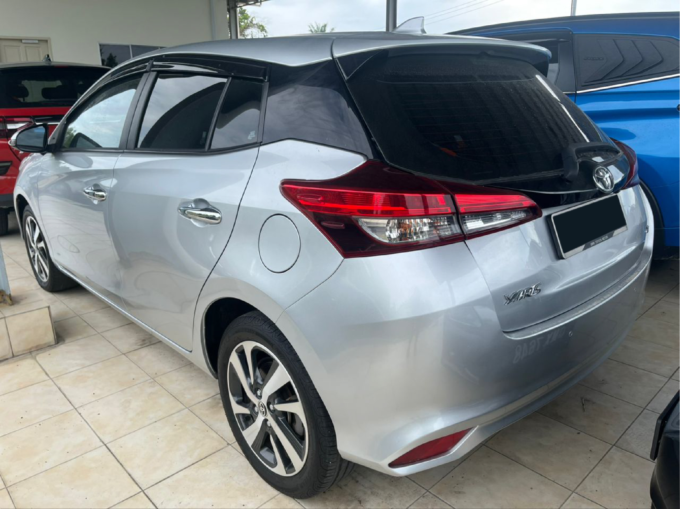 2019 TOYOTA YARIS — gambar 2
