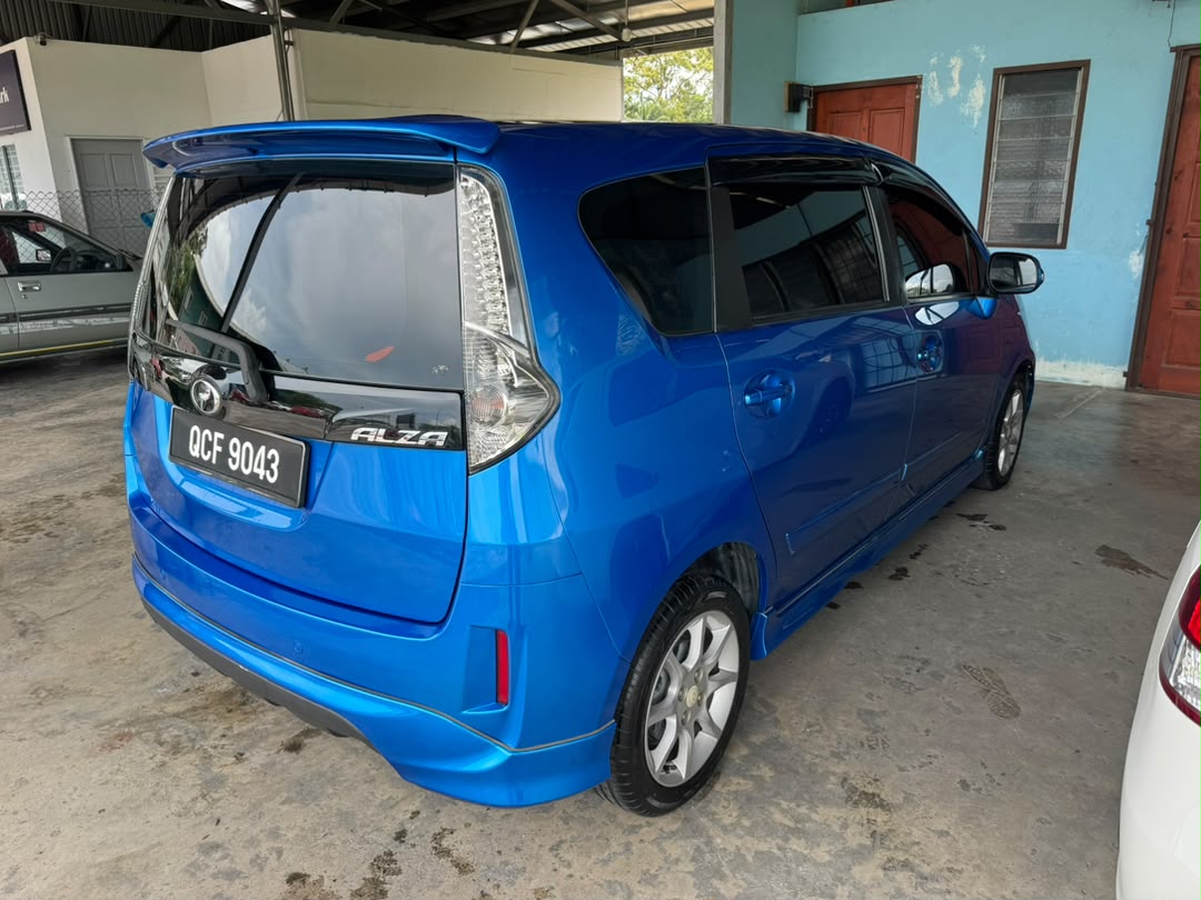 2017 PERODUA ALZA 1.5 SE — gambar 4