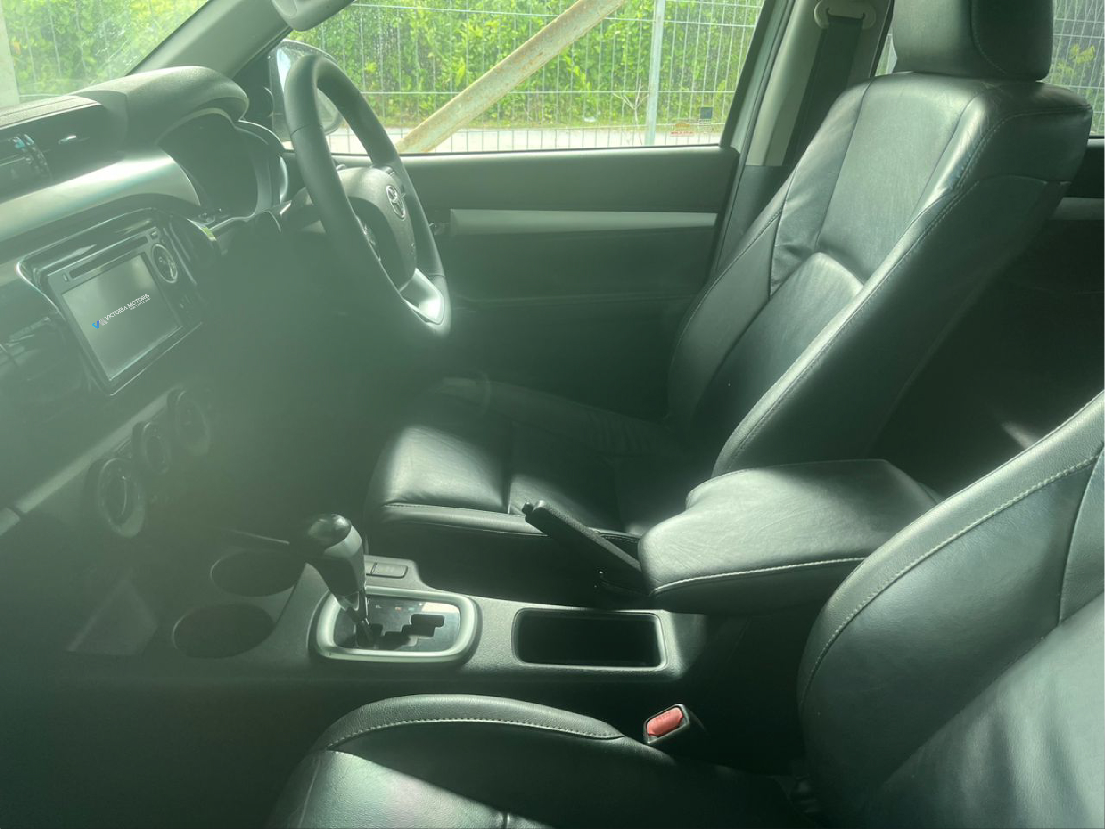 2017 TOYOTA HILUX — gambar 4
